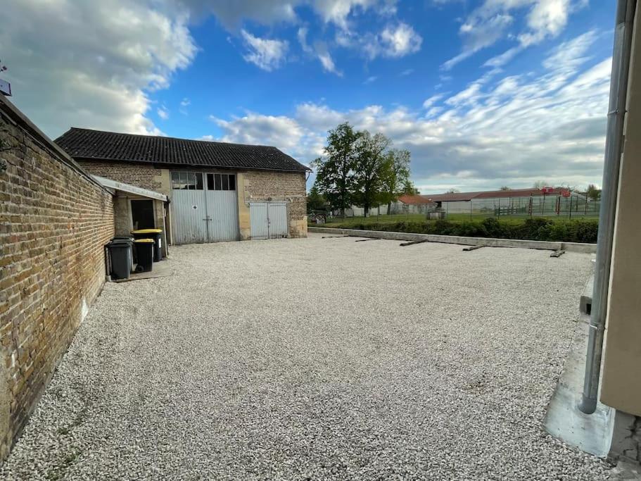 L'Azur Dore, Studio Pour 2 Voyageurs Isles-sur-Suippe Luaran gambar